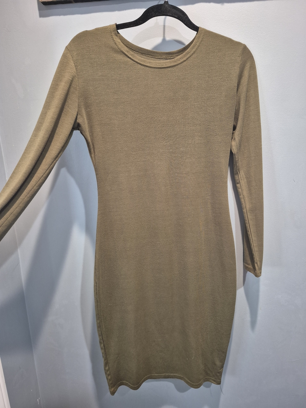 Long-Sleeve Bodycon Dress in Olive Green Size Medium Unbranded